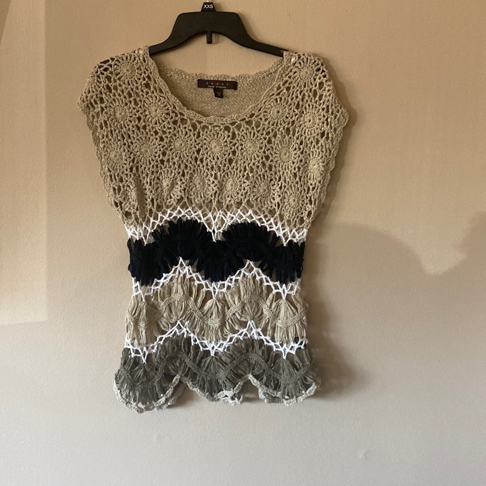 womens knitted top